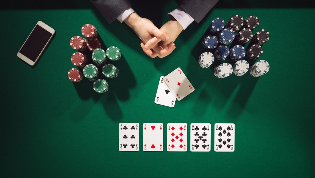 Live Poker